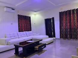 Lovely 2-bed Apartment in Ibeju Lekki