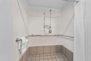 Spark By Hilton Grand Prairie