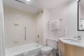 Spark By Hilton Grand Prairie