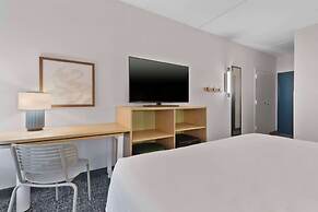 Spark By Hilton Grand Prairie