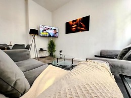 Captivating 2-bed Apartment in Liverpool