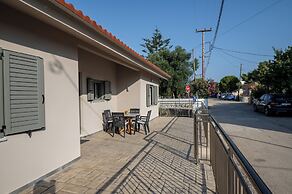 Makris Gialos Lemon Cottage in Lassi Kefalonia