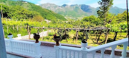 Tramonti Countryside Villa With Jacuzzi and Garden