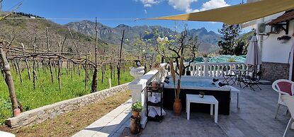 Tramonti Countryside Villa With Jacuzzi and Garden