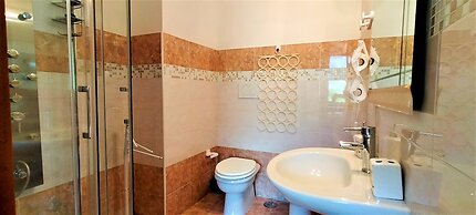 Tramonti Countryside Villa With Jacuzzi and Garden