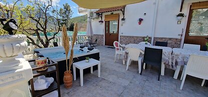 Tramonti Countryside Villa With Jacuzzi and Garden