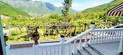 Tramonti Countryside Villa With Jacuzzi and Garden