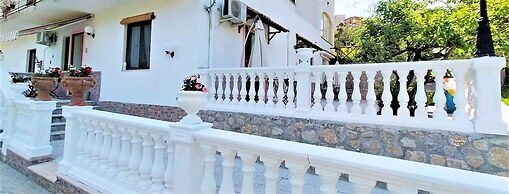 Tramonti Countryside Villa With Jacuzzi and Garden