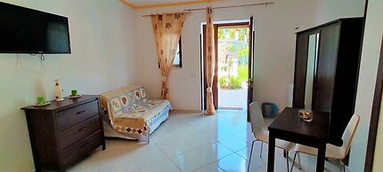 Tramonti Countryside Villa With Jacuzzi and Garden