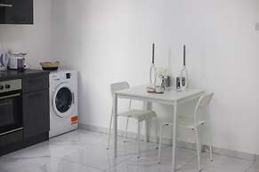 Stunning 2 Bedroom, 2 Bathroom apt St Julians