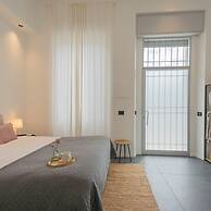 Piccola Como Lotus With 1 Bathrooms