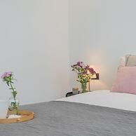 Piccola Como Lotus With 1 Bathrooms