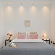 Piccola Como Lotus With 1 Bathrooms