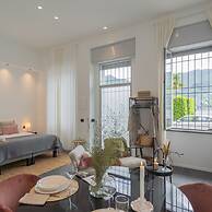 Piccola Como Lotus With 1 Bathrooms