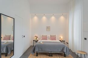 Piccola Como Lotus With 1 Bathrooms