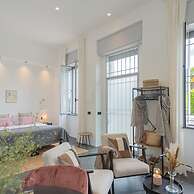 Piccola Como Lotus With 1 Bathrooms