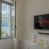 Piccola Como Lotus With 1 Bathrooms