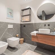 Piccola Como Lotus With 1 Bathrooms