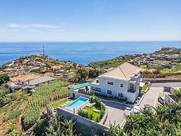 Sunshine Deluxe A by Madeira Sun Travel