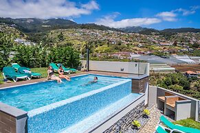 Sunshine Deluxe D by Madeira Sun Travel