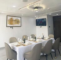 De Grand Hotel and Rooftop