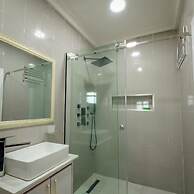 De Grand Hotel and Rooftop