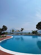 The Lakefront Panajachel by Tzanjuyu