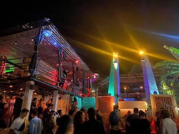 The Lakefront Panajachel by Tzanjuyu