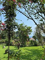 The Lakefront Panajachel by Tzanjuyu