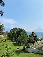 The Lakefront Panajachel by Tzanjuyu