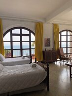 The Lakefront Panajachel by Tzanjuyu