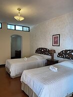 The Lakefront Panajachel by Tzanjuyu