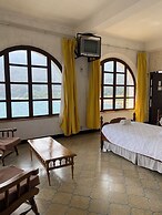 The Lakefront Panajachel by Tzanjuyu