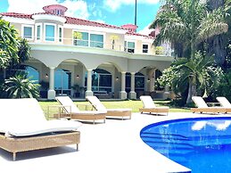 Villa Bianca Cancun Luxury Beachfront