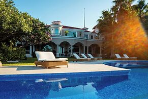 Villa Bianca Cancun Luxury Beachfront