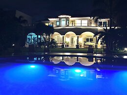 Villa Bianca Cancun Luxury Beachfront