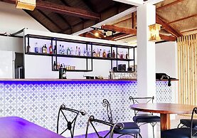Bluewaves Resort -  Basdaku by Hiverooms