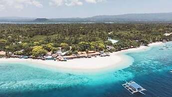 Bluewaves Resort -  Basdaku by Hiverooms