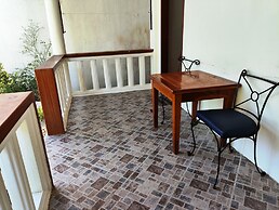 Bluewaves Resort -  Basdaku by Hiverooms