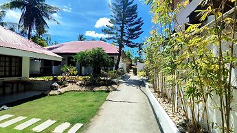 Bluewaves Resort -  Basdaku by Hiverooms