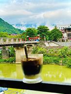 Hotel Song Lo Co Tran