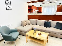 Sea Breeze Sanctuary-1bd 3pl 1ba - 90m To Sea