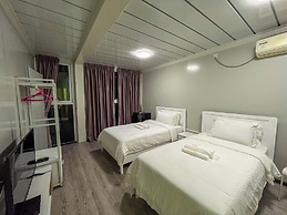 Titiwangsa Cabin Retreats by uBook