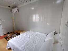 Titiwangsa Cabin Retreats by uBook