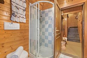 La Lanterna Swimming Pool Retreat