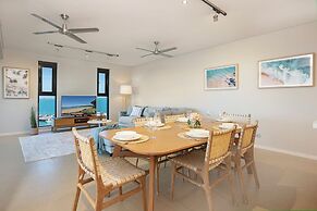 Darwin Waterfront Penthouse