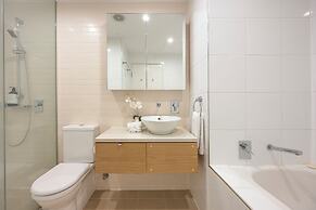 Darwin Waterfront Penthouse