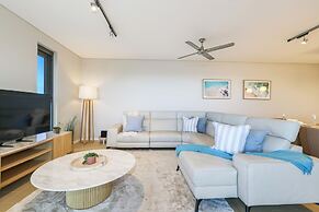 Darwin Waterfront Penthouse