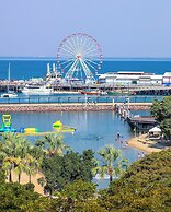 Darwin Waterfront Penthouse