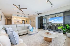 Darwin Waterfront Penthouse